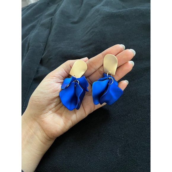 Royal blue earrings , blue petal earrings flower long wedding large blue earring - Picture 2 of 7